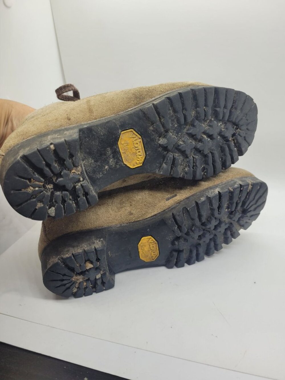 VTG Vasque Hiking Boots 5.5 Made In Italy Suede Leather Vibram Sole Outdoor - Picture 5 of 10